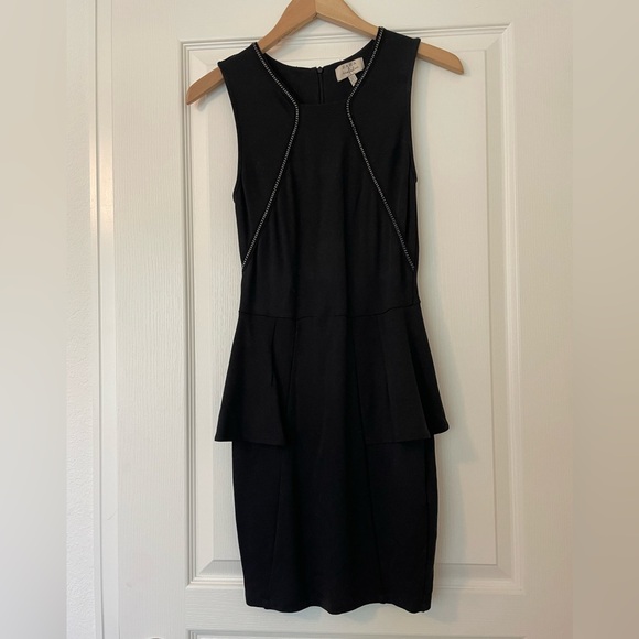 Zara black peplum dress - Picture 1 of 4